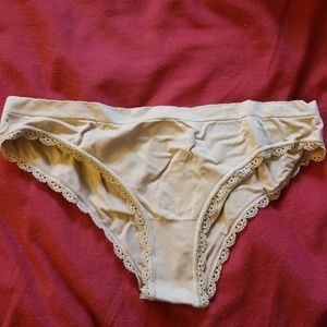 Victoria's Secret Cheekini